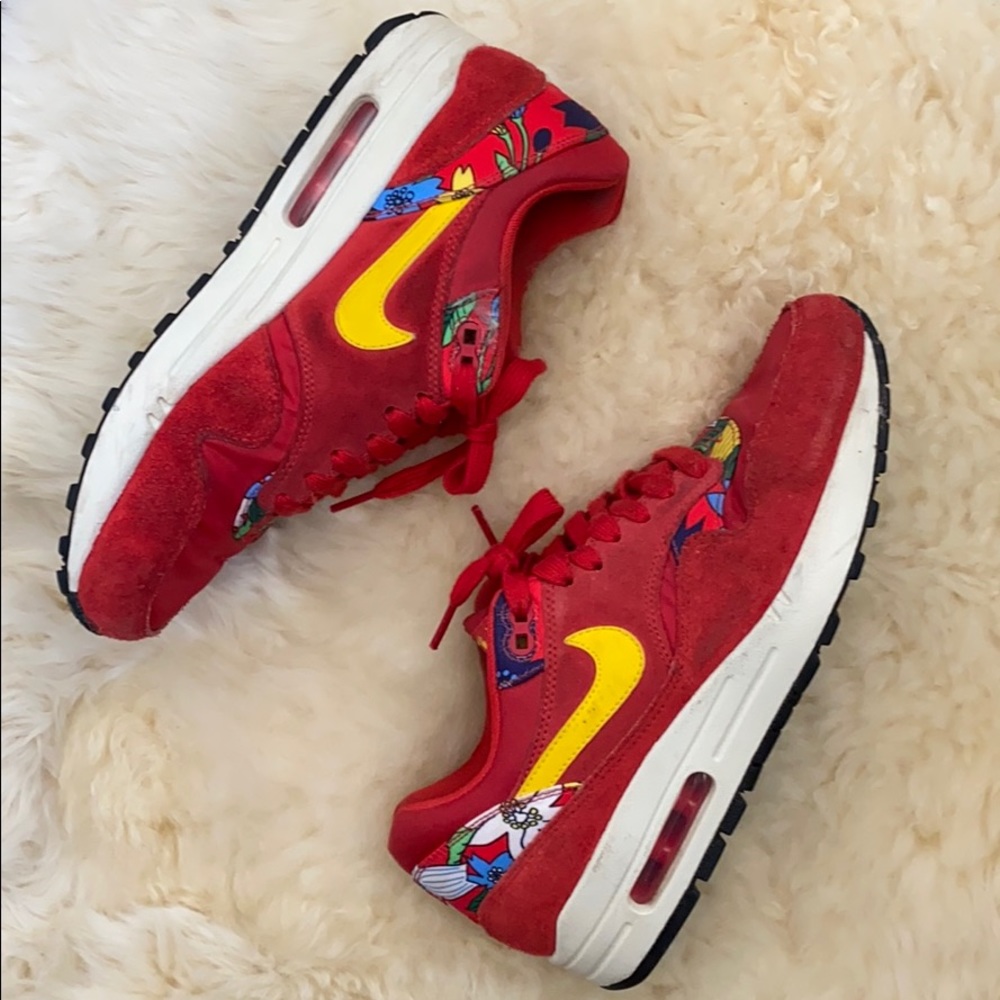 Nike Air Max 90 Red Hawaiian Floral Sneakers